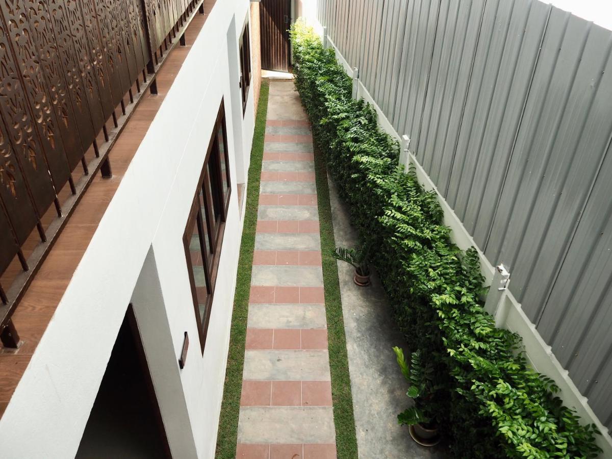 Bua House Poshtel Hotel Chiang Mai Bagian luar foto