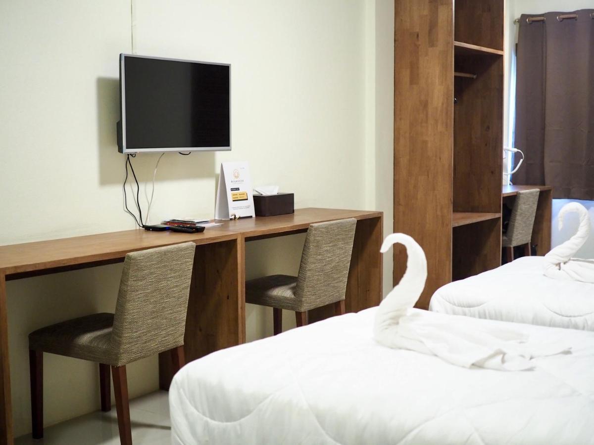 Bua House Poshtel Hotel Chiang Mai Bagian luar foto